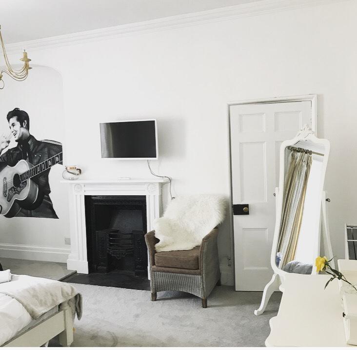 Wansford Country Lounge B&B エクステリア 写真