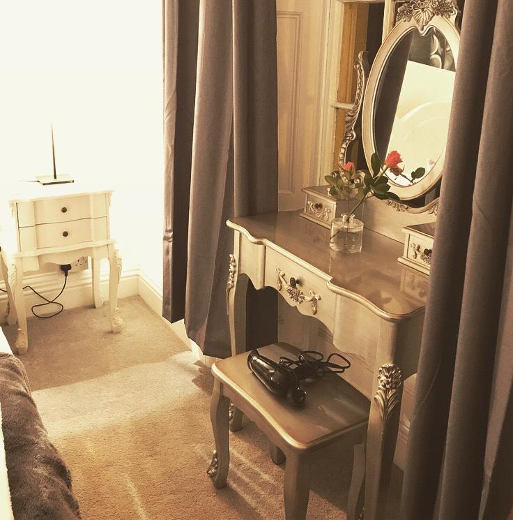 Wansford Country Lounge B&B エクステリア 写真