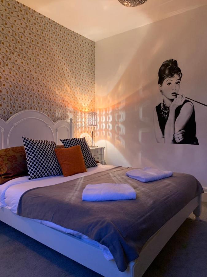 Wansford Country Lounge B&B エクステリア 写真